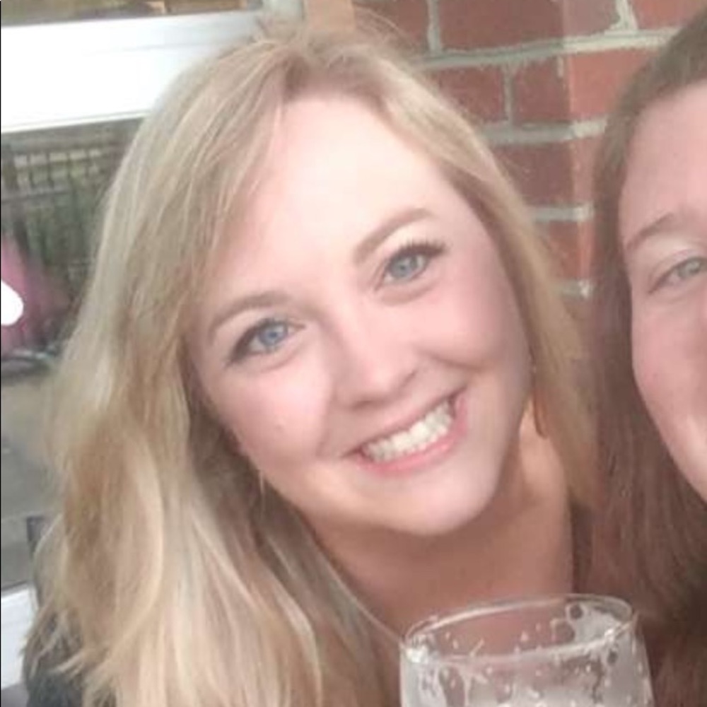 Meet your Posher, Dana